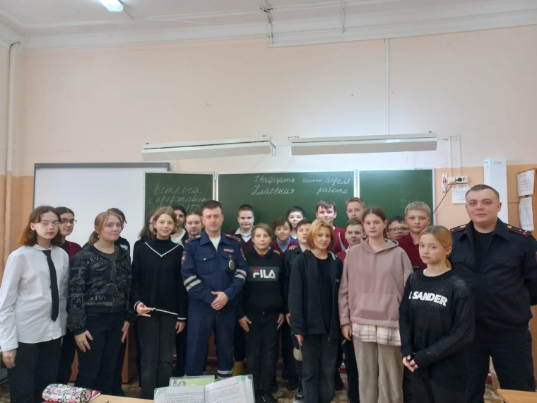 ПРОФИЛАКТИЧЕСКАЯ БЕСЕДА О ПДД.